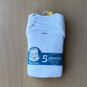 Gerber Classic White Short Sleeve Onesies - Pack of 5